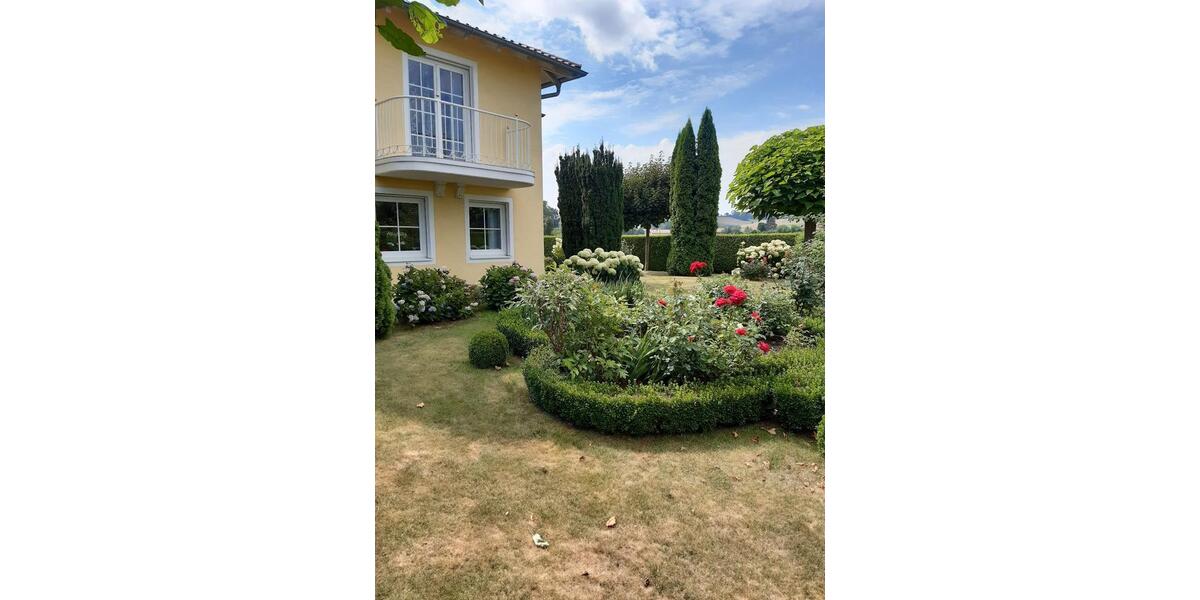 Villa Bad Griesbach im Rottal - 7 Zimmer, 220 m&sup2;, 940.000&euro; | Angebot:25963454