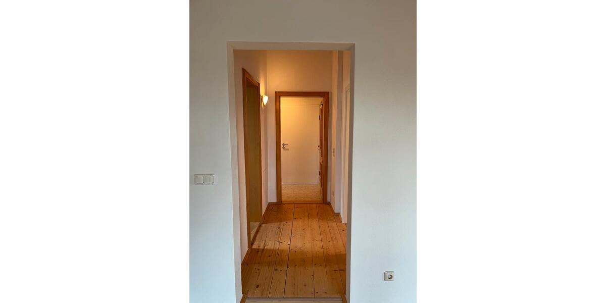 Dachgeschoßwohnung Vilshofen an der Donau - 3 Zimmer, 82 m&sup2;, 738&euro; | Angebot:25524337