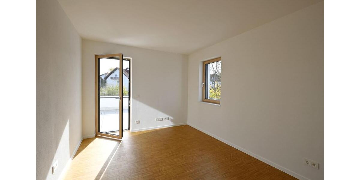 Etagenwohnung Schöllnach - 3 Zimmer, 92 m&sup2;, 920&euro; | Angebot:23685379