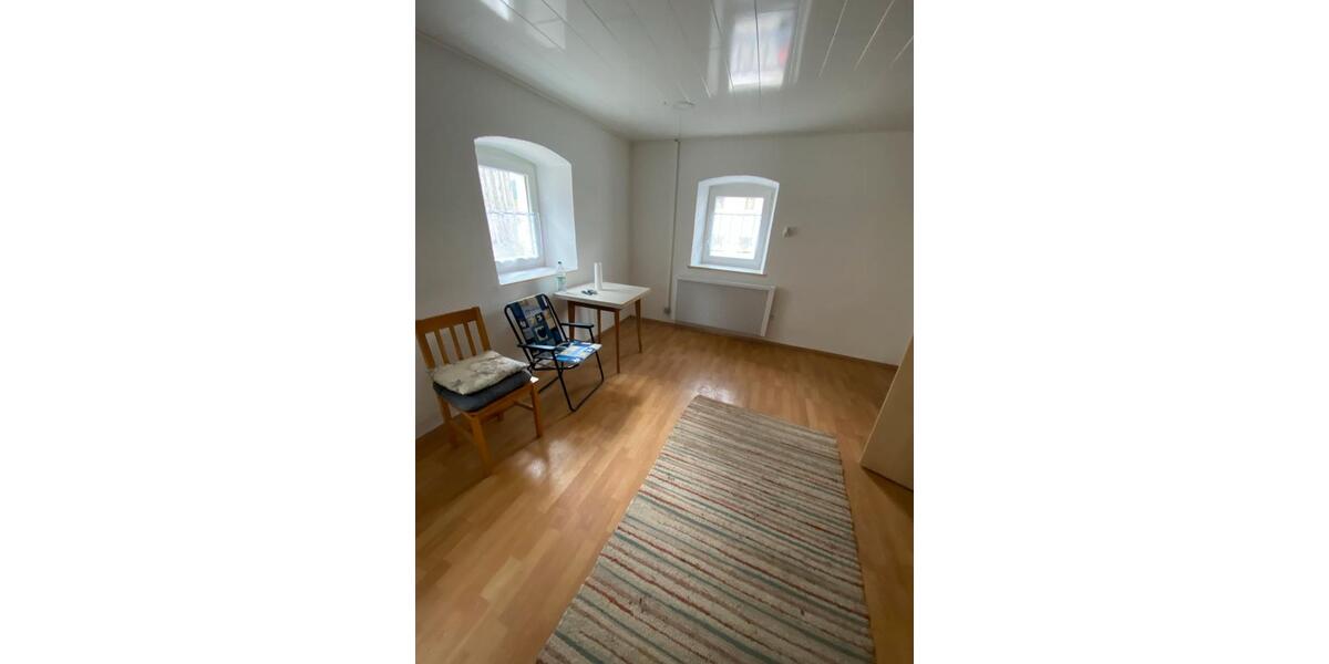 Etagenwohnung Hutthurm - 3 Zimmer, 75 m&sup2;, 450&euro; | Angebot:25959685