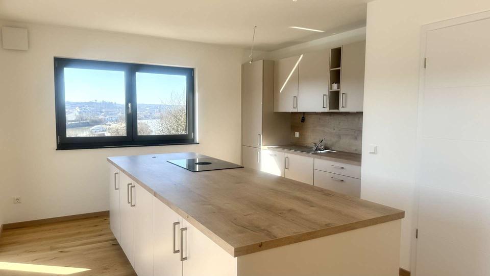 Etagenwohnung Passau Maierhof - 4 Zimmer, 124 m&sup2;, 1.635&euro; | Angebot:26003979