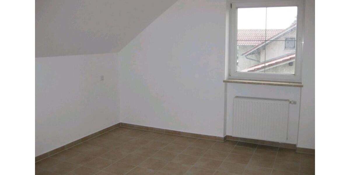 Maisonettenwohnung Pocking - 4 Zimmer, 125 m&sup2;, 1.150&euro; | Angebot:26697938