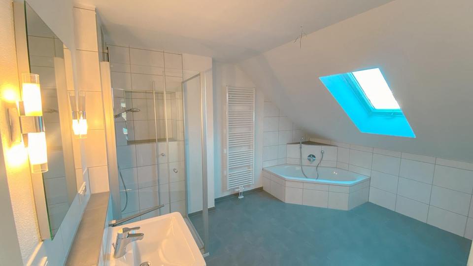 Dachgeschoßwohnung Passau Maierhof - 3 Zimmer, 93 m&sup2;, 875&euro; | Angebot:25840218