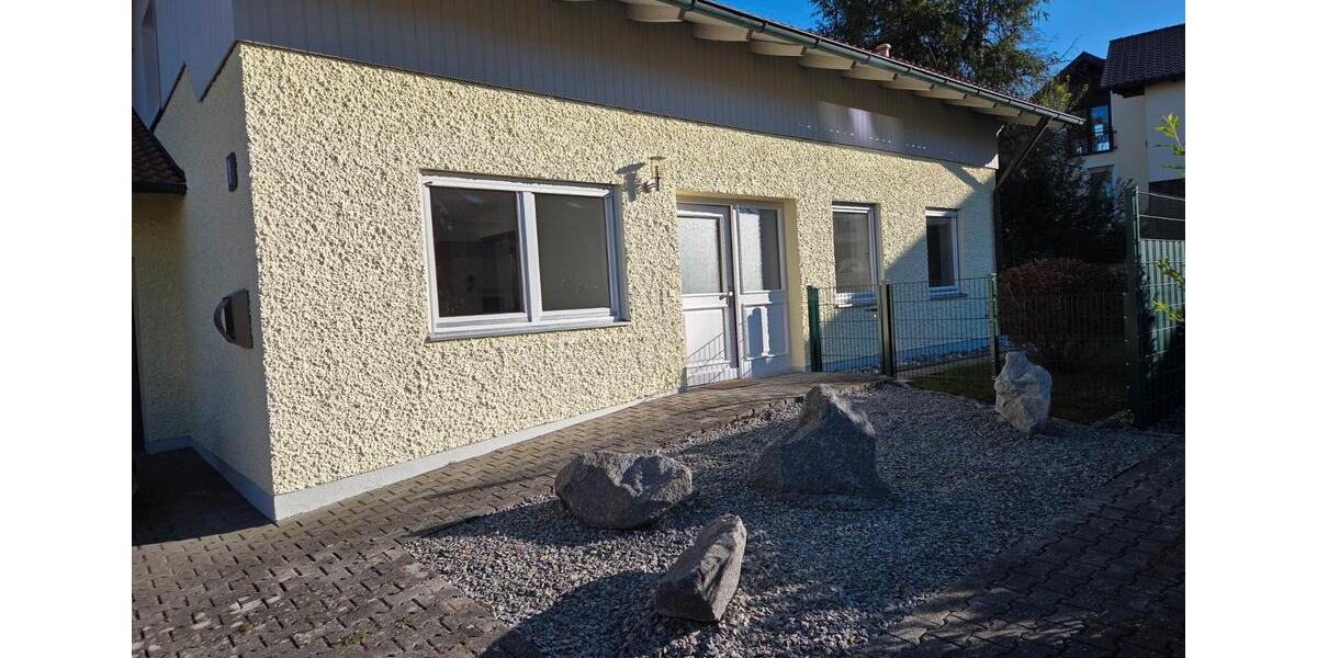 Einfamilienhaus Egglham - 6 Zimmer, 154 m&sup2;, 1.250&euro; | Angebot:27613196