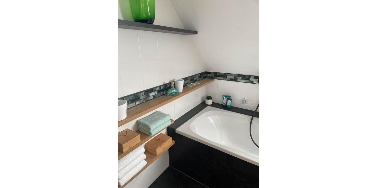 Dachgeschoßwohnung Rotthalmünster - 3.5 Zimmer, 114 m&sup2;, 700&euro; | Angebot:25809610