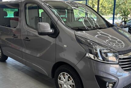 Opel Vivaro 211.000 km 9.990 &euro; Kirchham 94148