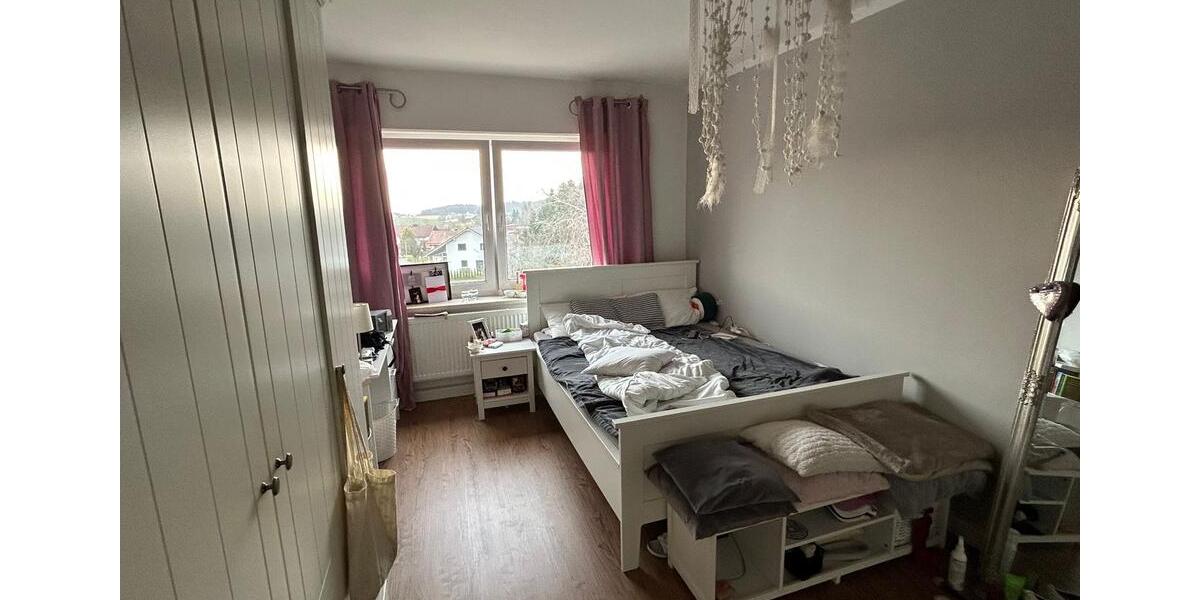 Etagenwohnung Hofkirchen - 4 Zimmer, 130 m&sup2;, 1.050&euro; | Angebot:25968166