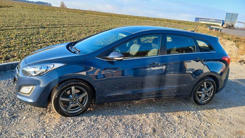 Hyundai i30 80.100 km 11.490 &euro; Aidenbach 94501