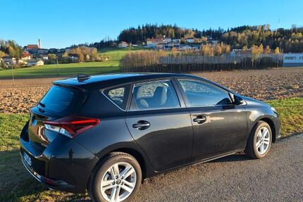 Toyota Auris 69.900 km 11.799 &euro; Hauzenberg 94051