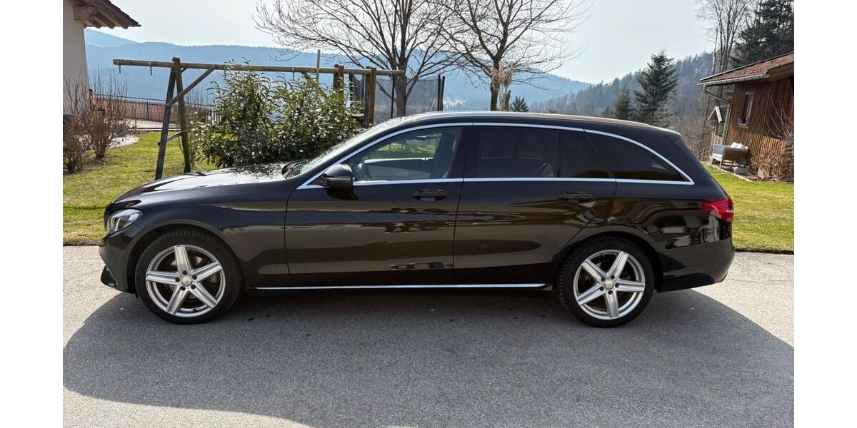 Mercedes-Benz C 220 168.850 km 15.700 &euro; Wegscheid 94110