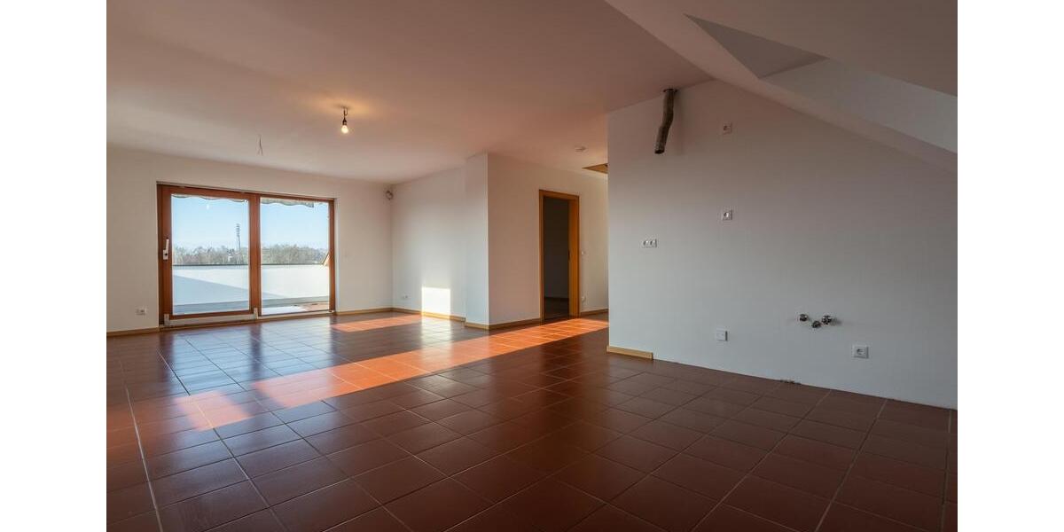 Dachgeschoßwohnung Passau Maierhof - 2 Zimmer, 76 m&sup2;, 800&euro; | Angebot:25840105