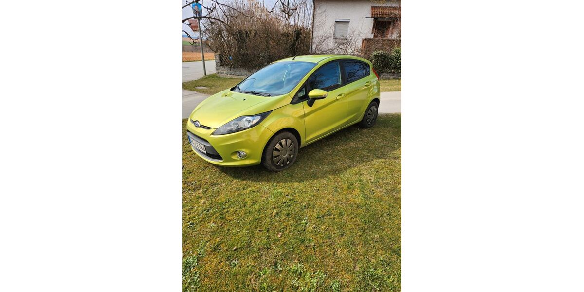 Ford Fiesta 67.000 km 4.800 &euro; Ortenburg 94496