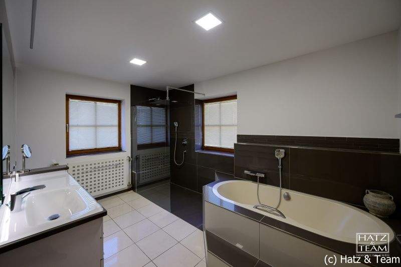 Einfamilienhaus Thyrnau Kellberg - 6 Zimmer, 305 m&sup2;, 499.000&euro; | Angebot:25775098