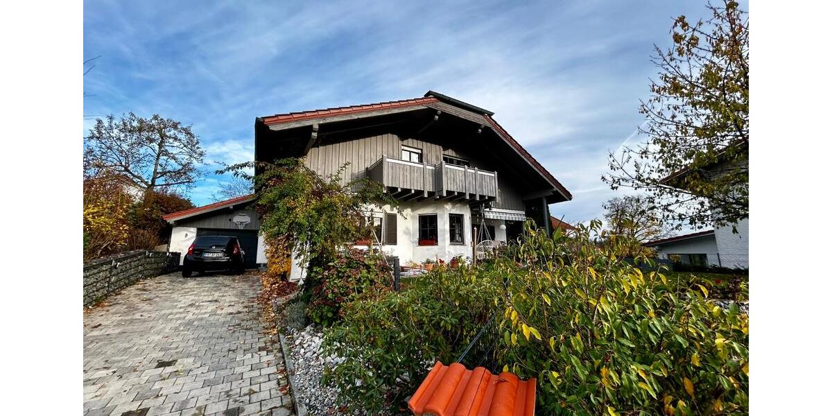 Einfamilienhaus Hauzenberg - 7 Zimmer, 240 m&sup2;, 585.000&euro; | Angebot:26044925