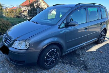 VW Touran 303.000 km 1.000 &euro; Künzing 94550