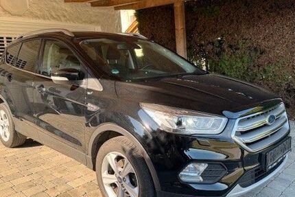 Ford Kuga 76.182 km 10.590 &euro; Büchlberg 94124
