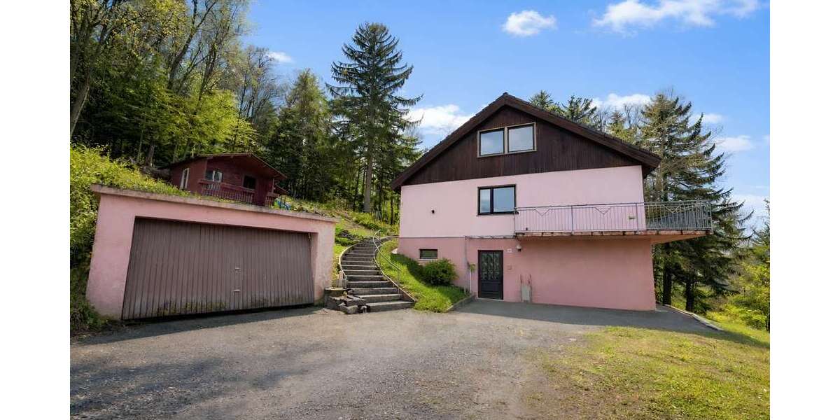 Einfamilienhaus Fürstenstein - 8 Zimmer, 214 m&sup2;, 375.000&euro; | Angebot:25455268