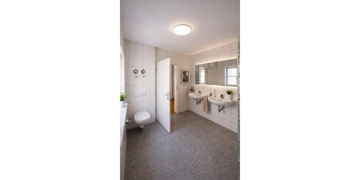 Etagenwohnung Bad Griesbach im Rottal - 5 Zimmer, 190 m&sup2;, 1.600&euro; | Angebot:25833063