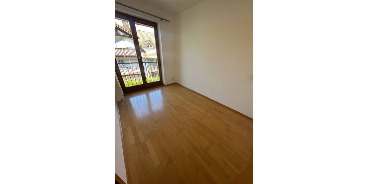 Etagenwohnung Untergriesbach - 3 Zimmer, 68 m&sup2;, 119.000&euro; | Angebot:25781287