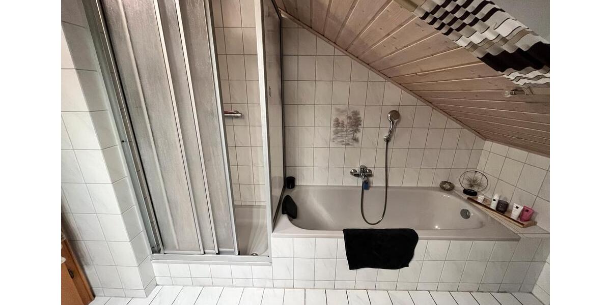 Dachgeschoßwohnung Passau Maierhof - 4 Zimmer, 120 m&sup2;, 1.150&euro; | Angebot:25895002