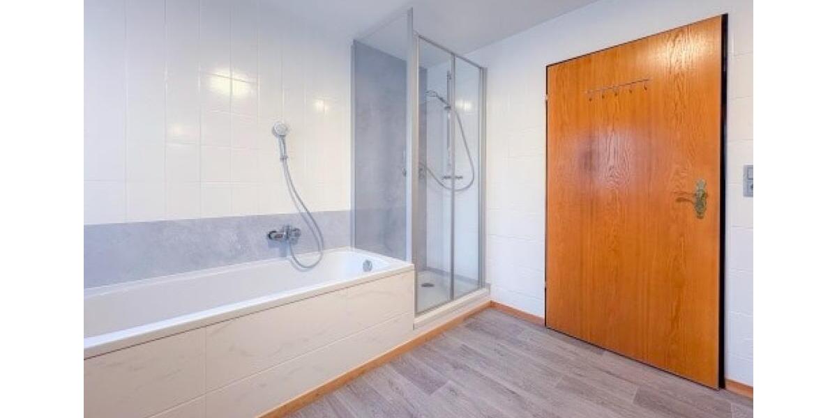 Etagenwohnung Ortenburg - 4 Zimmer, 104 m&sup2;, 960&euro; | Angebot:27585541
