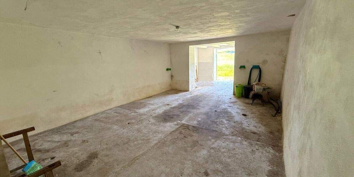 Bauernhaus, Landhaus Ortenburg Röhrn - 5 Zimmer, 176 m&sup2;, 240.000&euro; | Angebot:25850451