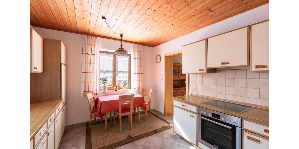 Mehrfamilienhaus, Wohnhaus Hutthurm - 12 Zimmer, 240 m&sup2;, 359.000&euro; | Angebot:26061868