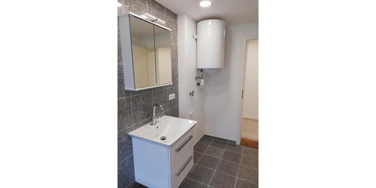 Etagenwohnung Untergriesbach - 3 Zimmer, 84 m&sup2;, 600&euro; | Angebot:26585583
