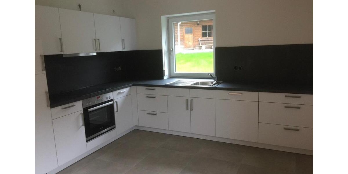 Terrassenwohnung Hauzenberg - 3 Zimmer, 130 m&sup2;, 900&euro; | Angebot:27616408
