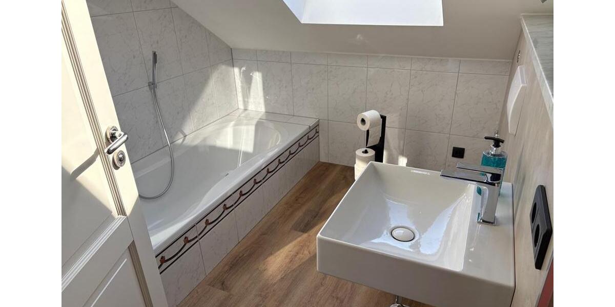 Dachgeschoßwohnung Bad Griesbach im Rottal - 2 Zimmer, 65 m&sup2;, 230.000&euro; | Angebot:25992101