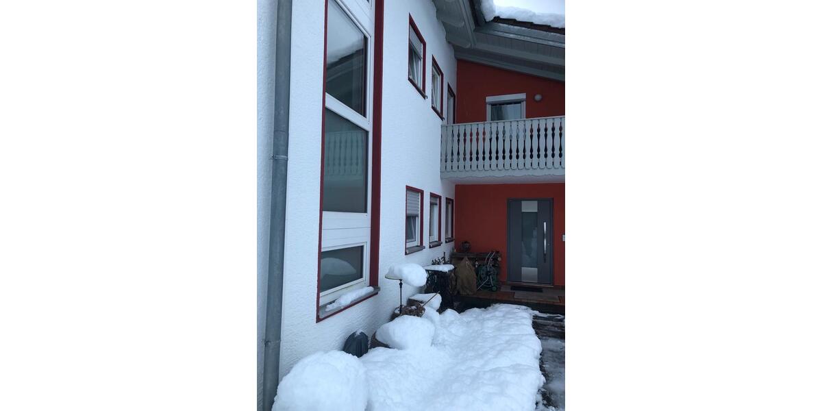 Etagenwohnung Hofkirchen - 4 Zimmer, 130 m&sup2;, 1.050&euro; | Angebot:25968166