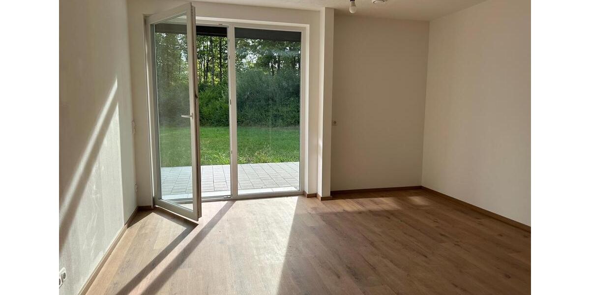 Etagenwohnung Tittling - 3 Zimmer, 80 m&sup2;, 1.050&euro; | Angebot:25755031