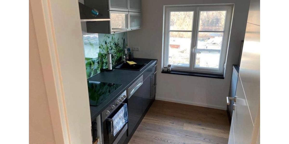 Dachgeschoßwohnung Ruderting - 4 Zimmer, 120 m&sup2;, 950&euro; | Angebot:25935688