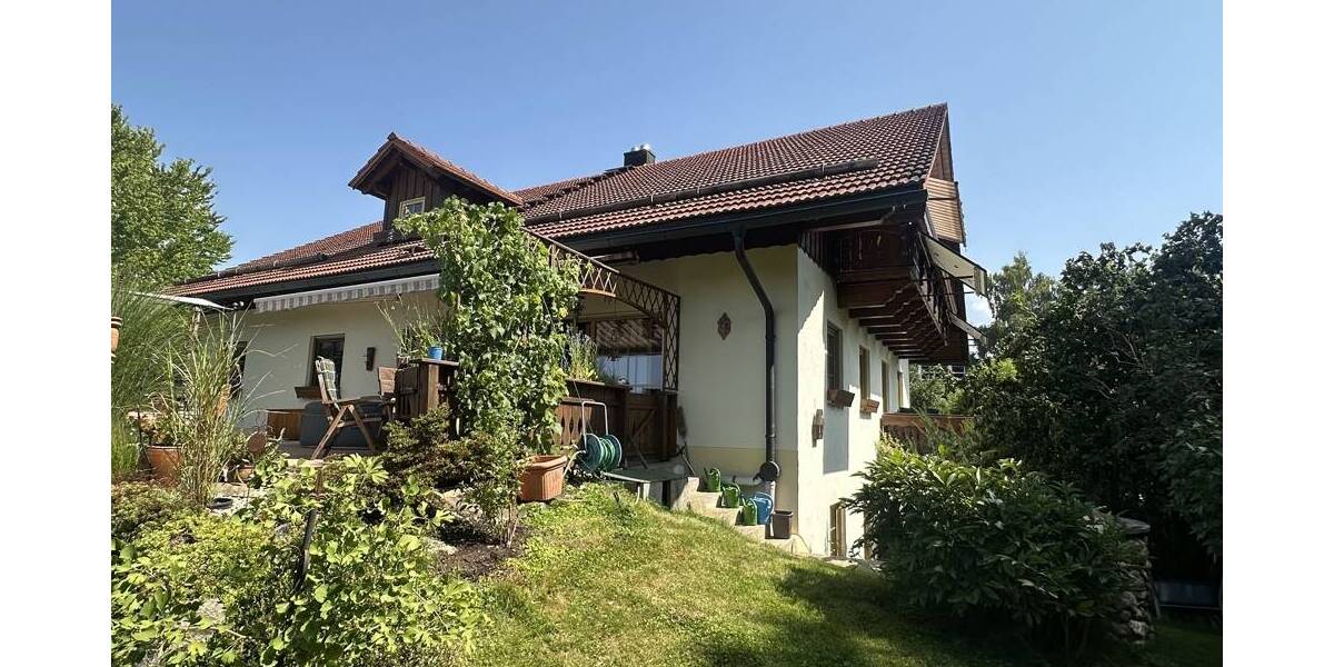 Mehrfamilienhaus, Wohnhaus Jandelsbrunn - 6 Zimmer, 200 m&sup2;, 565.000&euro; | Angebot:25708677