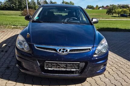 Hyundai i30 121.175 km 3.790 &euro; Passau 94034
