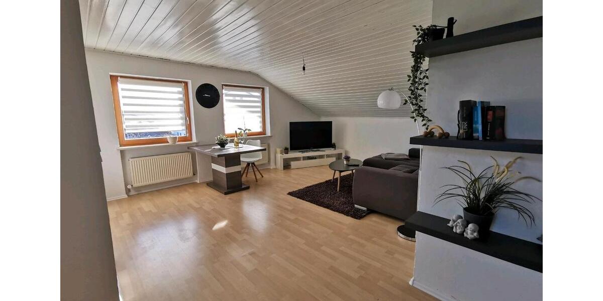 Dachgeschoßwohnung Rotthalmünster - 2 Zimmer, 50 m&sup2;, 780&euro; | Angebot:26029610