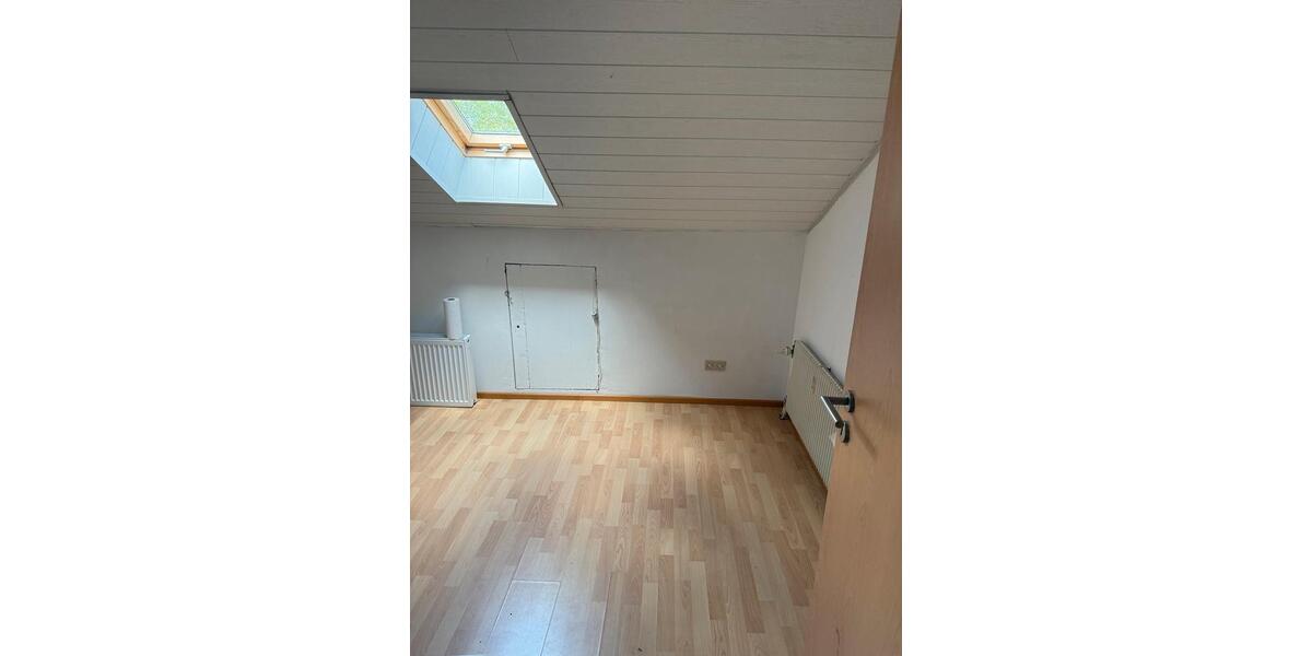 Dachgeschoßwohnung Saldenburg - 3 Zimmer, 90 m&sup2;, 700&euro; | Angebot:24978598
