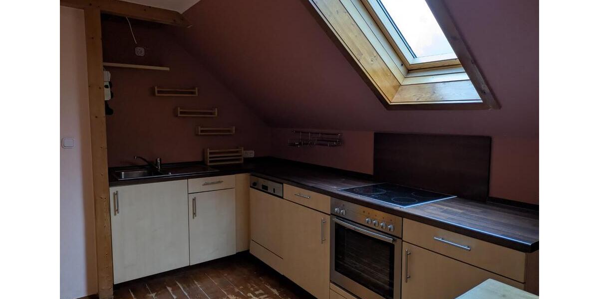 Dachgeschoßwohnung Vilshofen an der Donau - 3.5 Zimmer, 78 m&sup2;, 700&euro; | Angebot:23830203