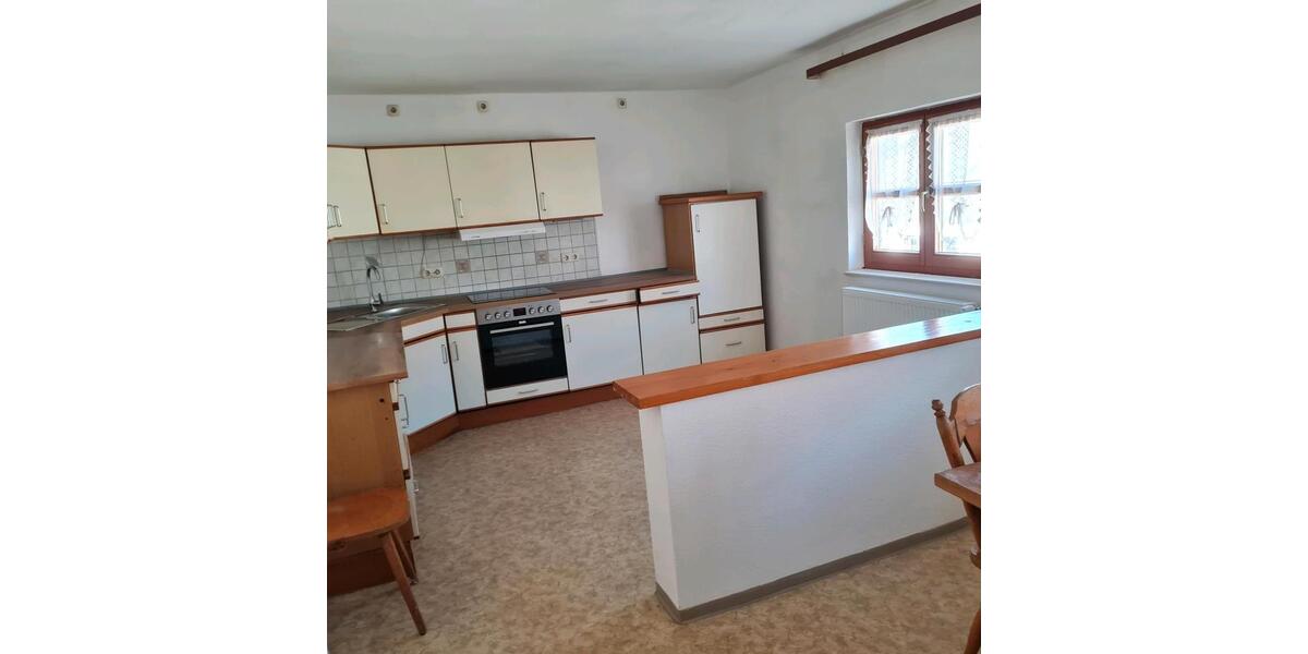 Etagenwohnung Rotthalmünster - 3 Zimmer, 95 m&sup2;, 800&euro; | Angebot:25715370