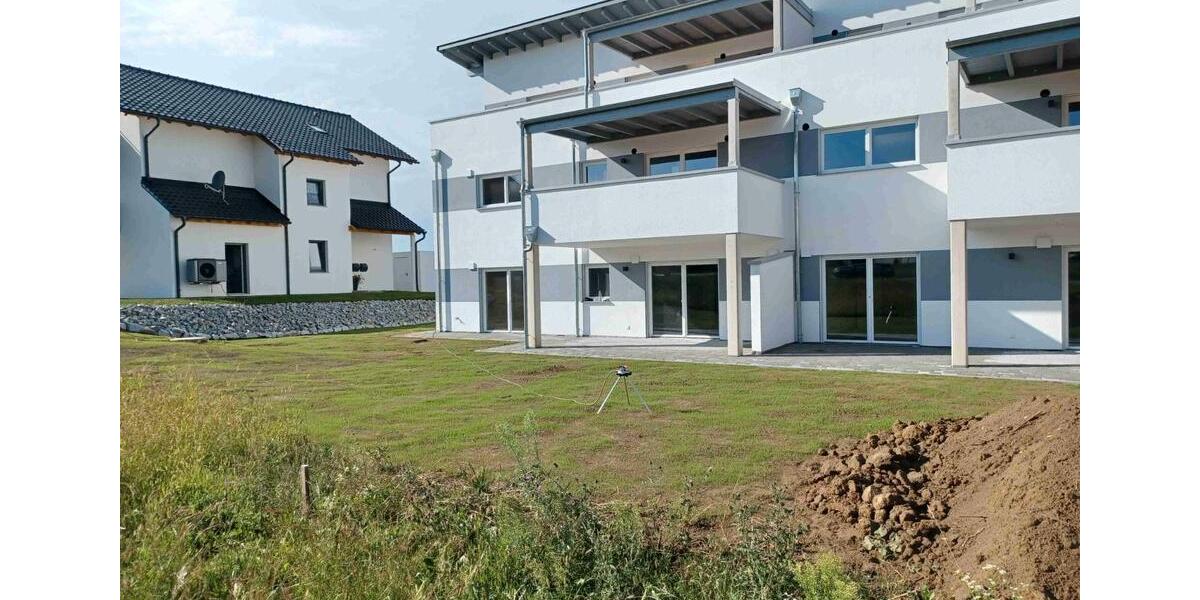 Etagenwohnung Vilshofen an der Donau - 4 Zimmer, 120 m&sup2;, 990&euro; | Angebot:25977251