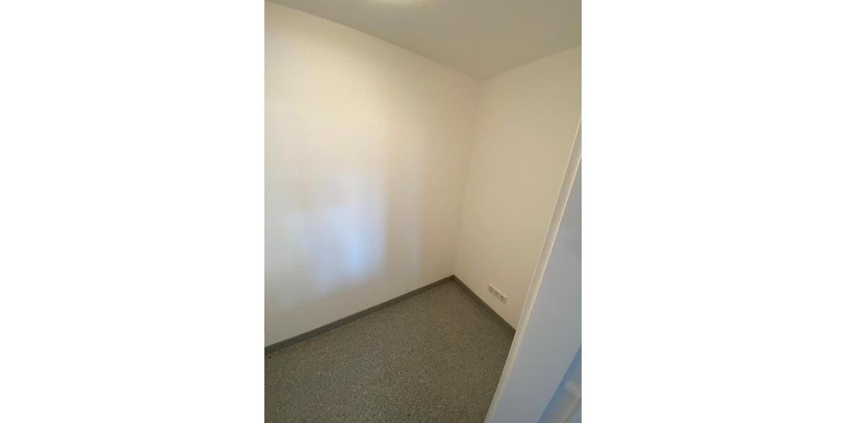 Doppelhaushälfte Tiefenbach - 4 Zimmer, 130 m&sup2;, 1.380&euro; | Angebot:26533082