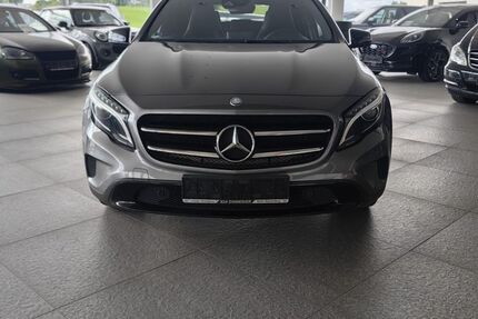 Mercedes-Benz GLA 200 206.927 km 12.950 &euro; Salzweg 94121