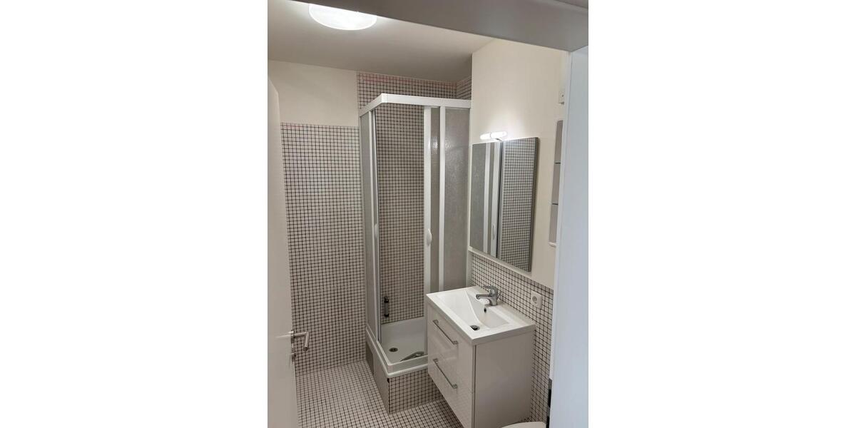 Etagenwohnung Salzweg - 1 Zimmer, 20 m&sup2;, 465&euro; | Angebot:25961552