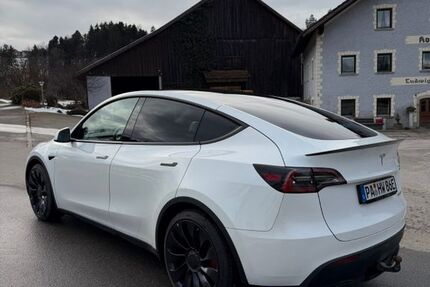 Tesla Model Y 56.110 km 34.990 &euro; Büchlberg 94124