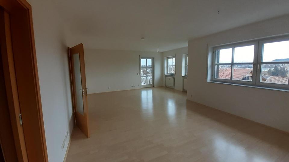 Etagenwohnung Rotthalmünster - 3 Zimmer, 101 m&sup2;, 820&euro; | Angebot:24893410