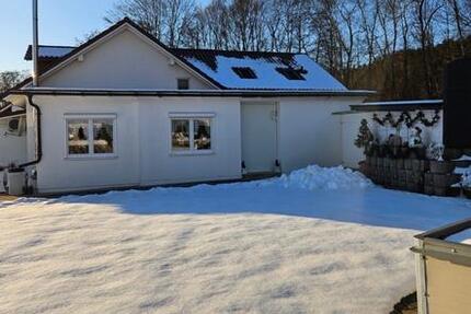 Haus Schöllnach - 15 Zimmer, 430 m&sup2;, 560.000&euro; | Angebot:25872172