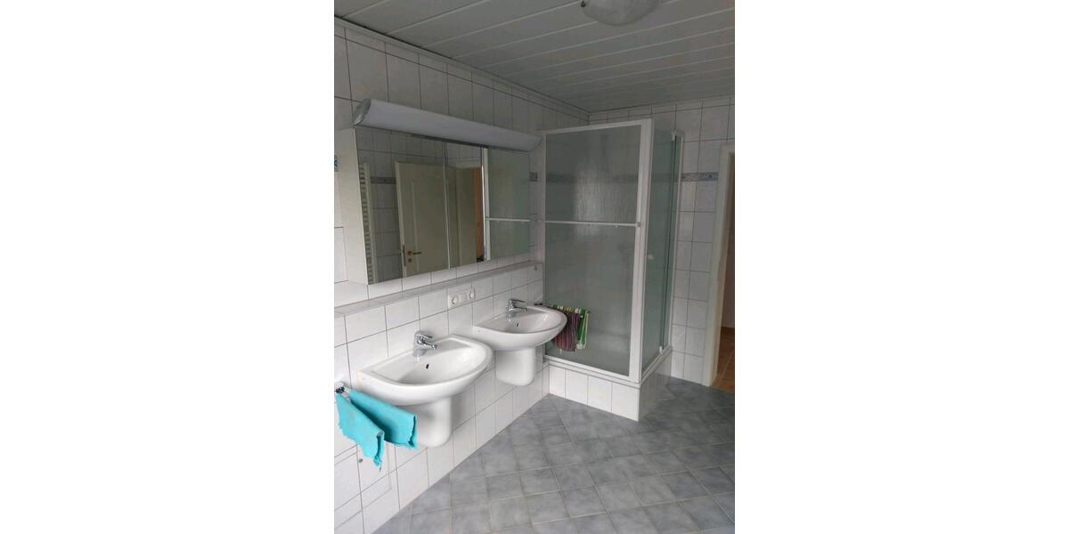 Etagenwohnung Kirchham - 3 Zimmer, 105 m&sup2;, 900&euro; | Angebot:26686719