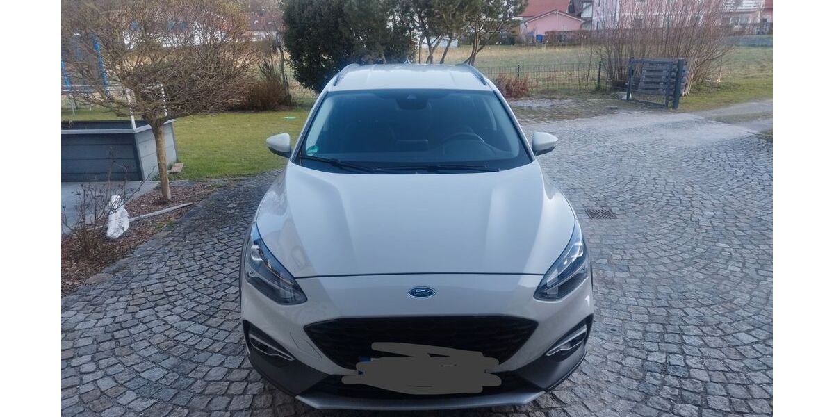 Ford Focus 98.000 km 16.500 &euro; Iggensbach 94547