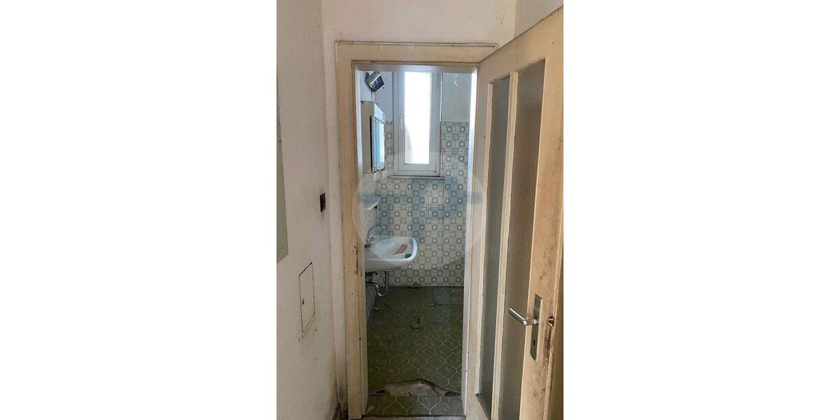 Mehrfamilienhaus, Wohnhaus Vilshofen - 6 Zimmer, 230 m&sup2;, 295.000&euro; | Angebot:25703931