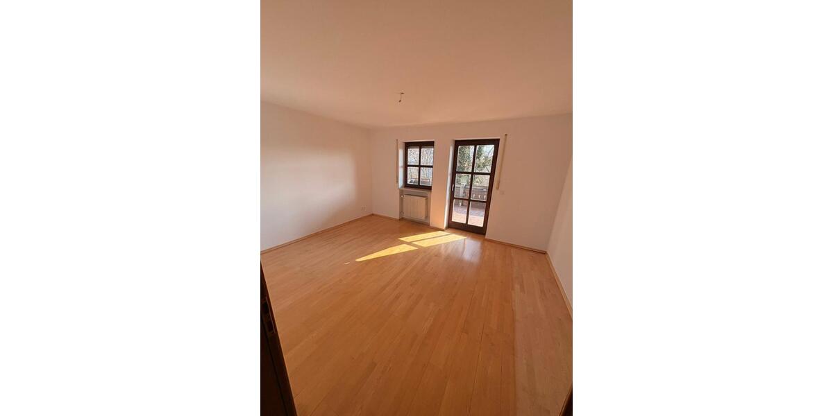 Terrassenwohnung Vilshofen an der Donau - 4 Zimmer, 125 m&sup2;, 2.000&euro; | Angebot:25898245